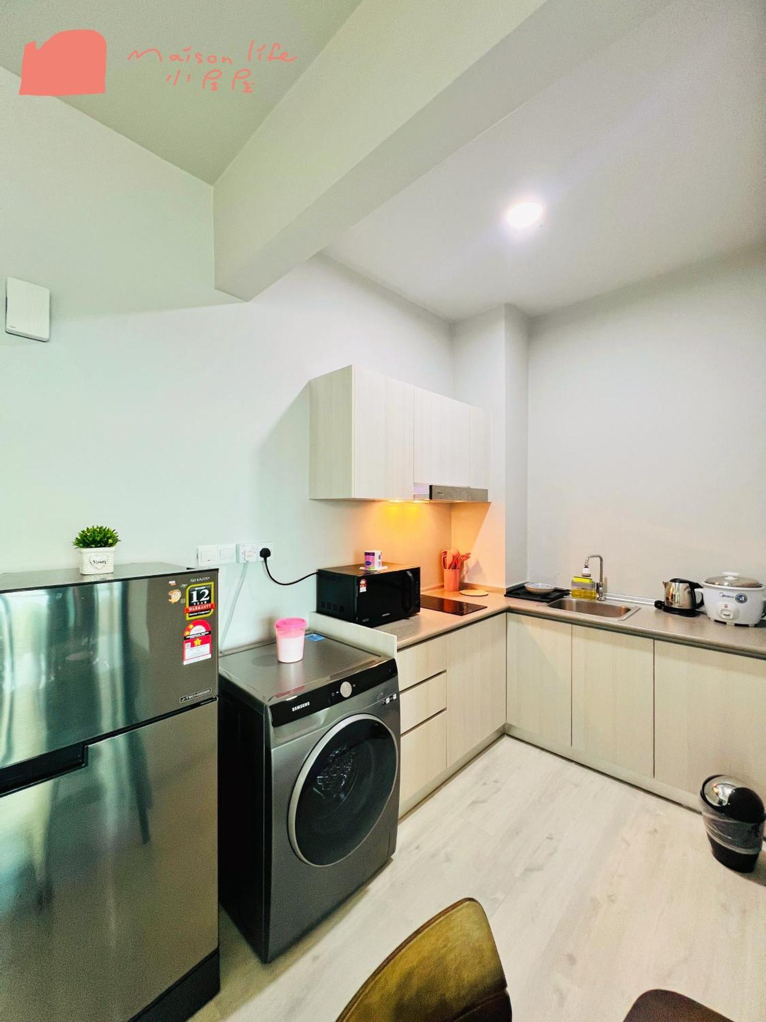 Maison Life 小居屋 Jesselton Quay Citypads Кота Кинабалу Екстериор снимка