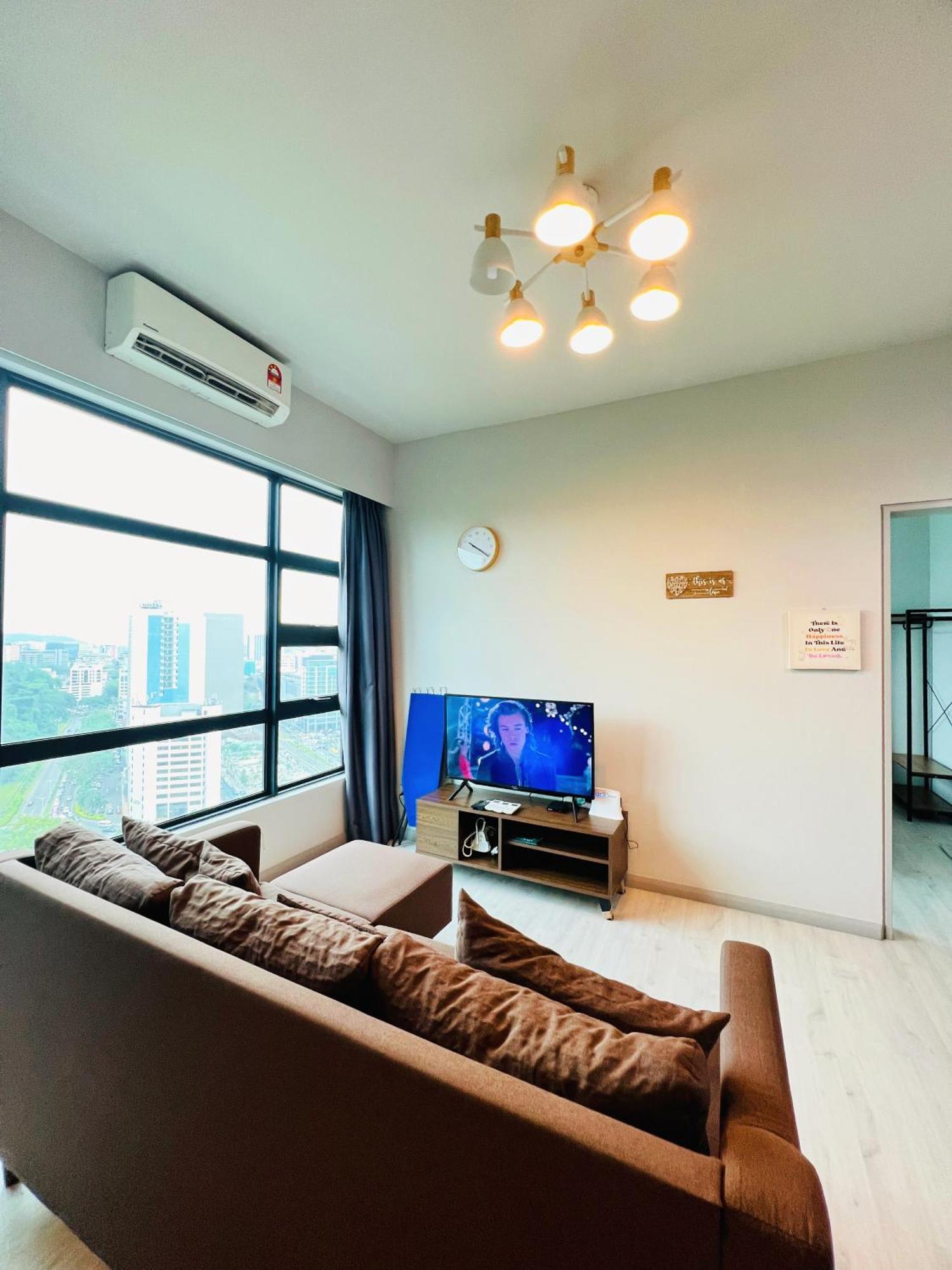 Maison Life 小居屋 Jesselton Quay Citypads Кота Кинабалу Екстериор снимка